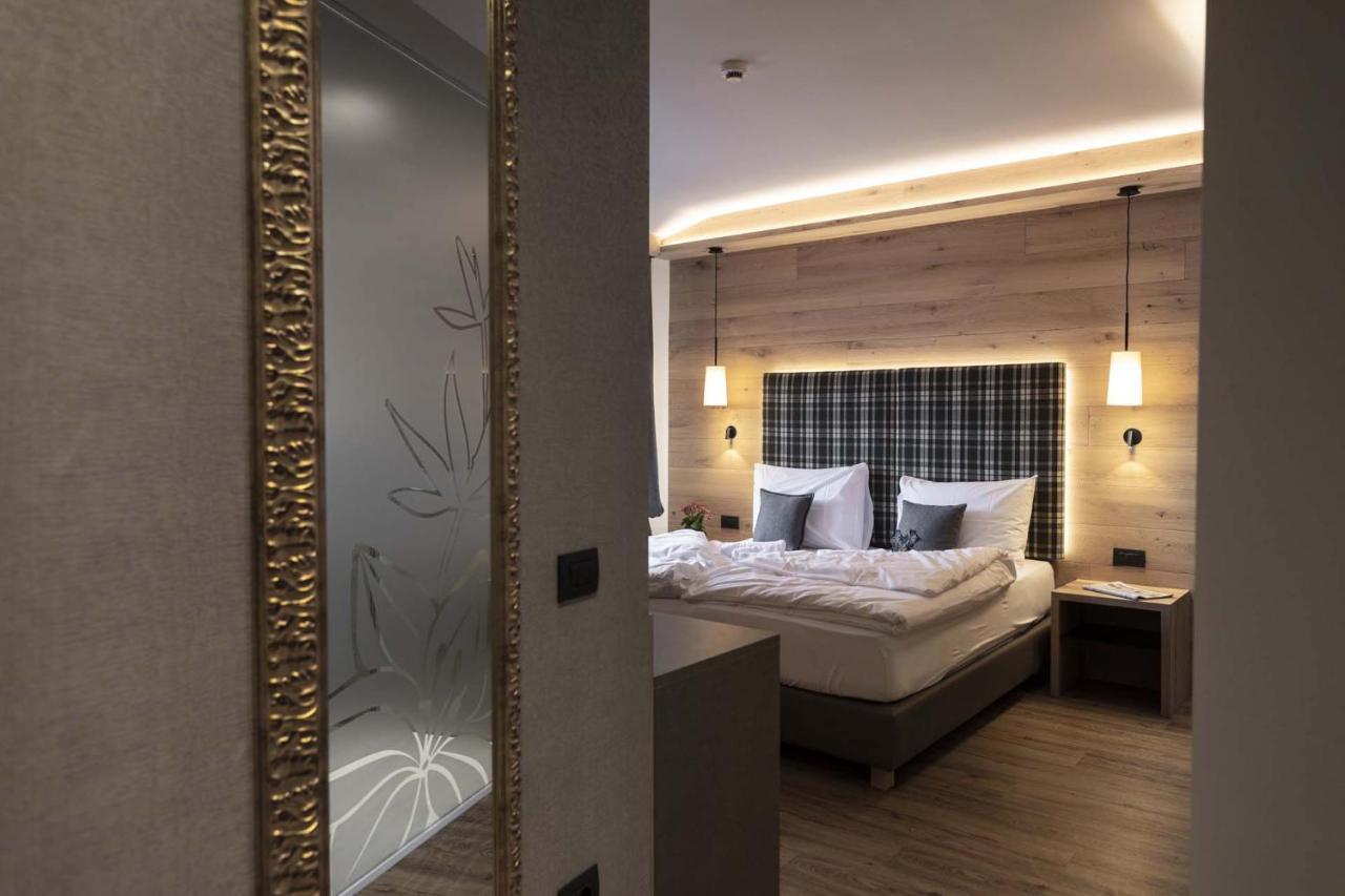 Ariston Lake View Hotel โมลเวโน ภายนอก รูปภาพ