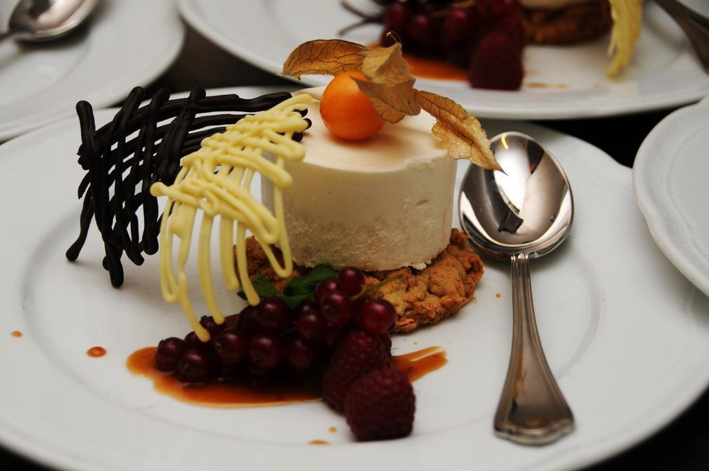 Ariston Lake View Hotel โมลเวโน ภายนอก รูปภาพ