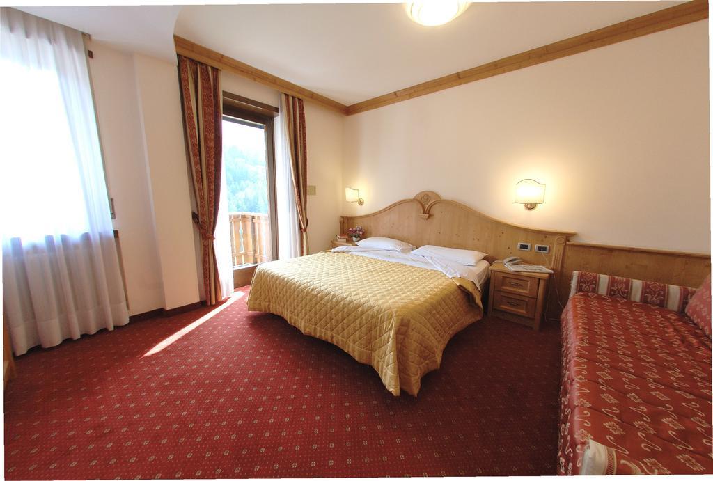Ariston Lake View Hotel โมลเวโน ภายนอก รูปภาพ
