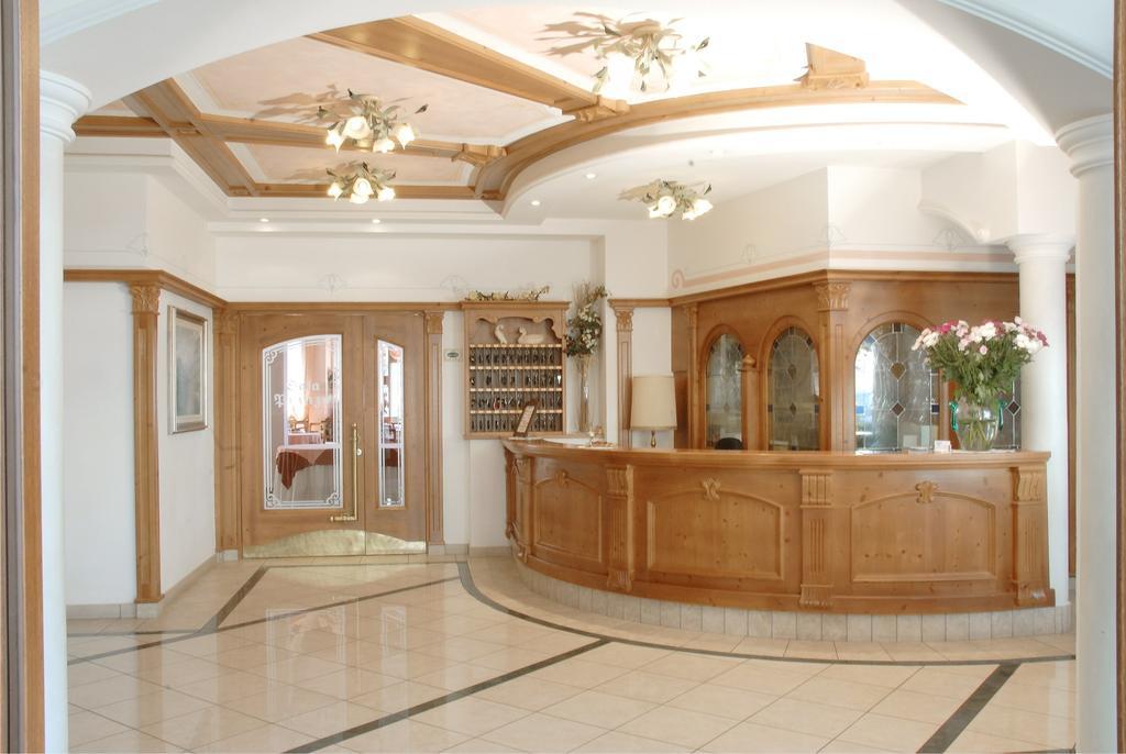 Ariston Lake View Hotel โมลเวโน ภายนอก รูปภาพ