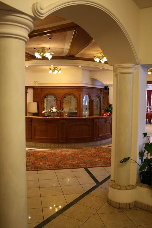 Ariston Lake View Hotel โมลเวโน ภายนอก รูปภาพ
